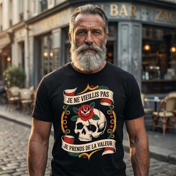 homme barbu portant un t-shirt humour avec le design je ne vieillis pas je prends de la valeur