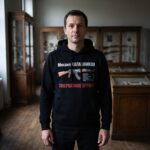 Sweat à capuche du même design