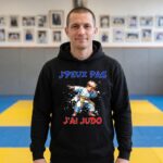 Sweat à capuche du même design